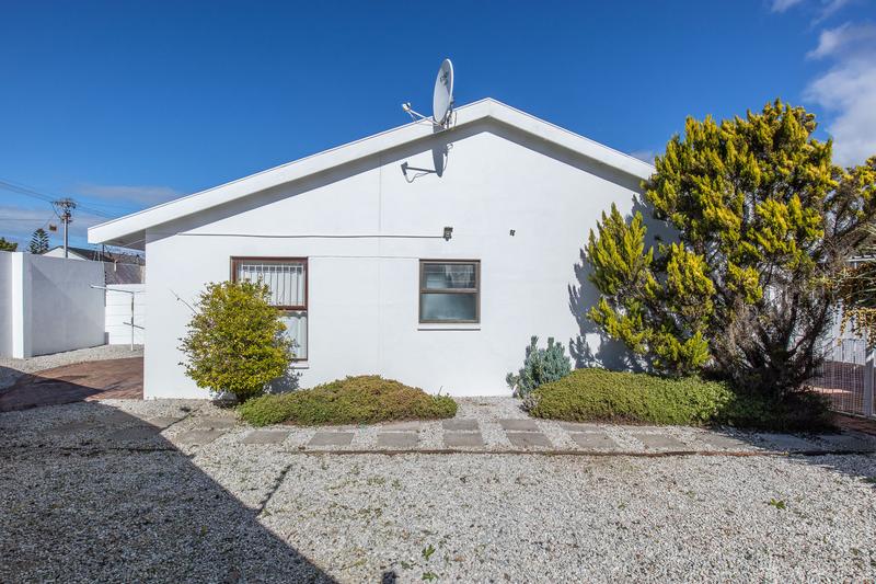 2 Bedroom Property for Sale in Diep River Western Cape